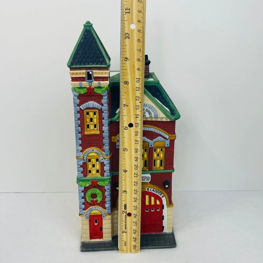 Dept 56 Red Brick Fire Station Christmas In The City Heritage Village 5536-0